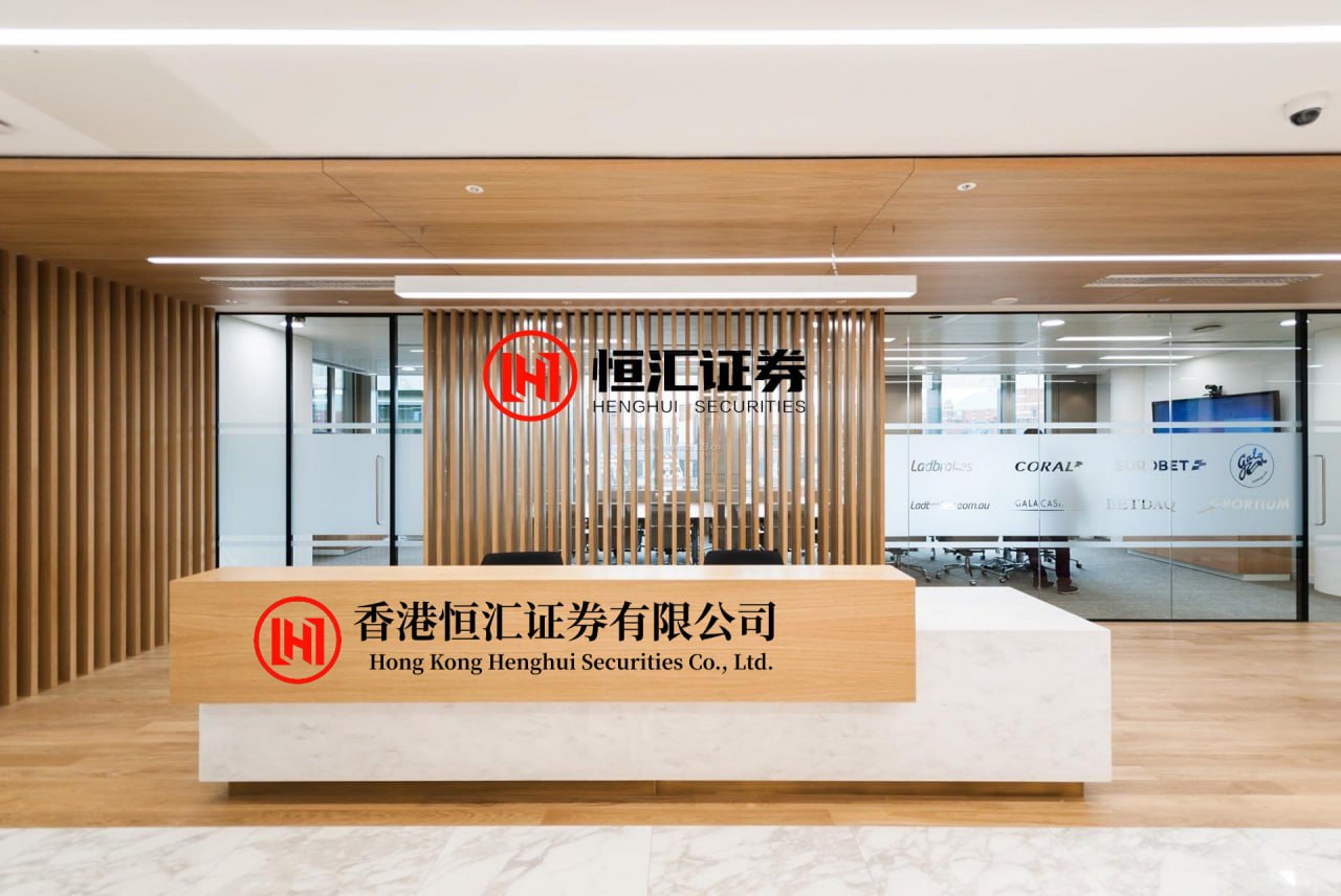 利创智投 孩子总“挤眉弄眼”“清嗓子”……别骂他调皮！也许是身体在“求救”！